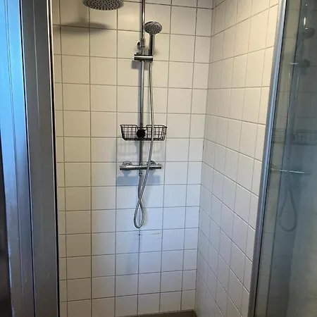 Bynaert Kaeldervaerelse Taet Pa E45 Privat overnatting Kolding