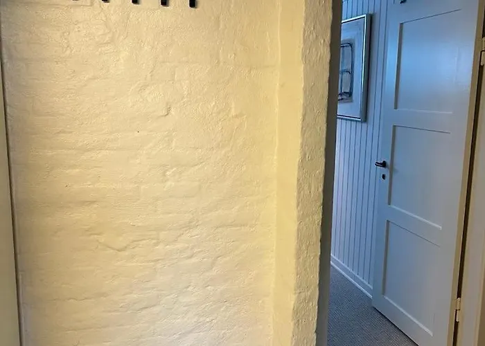 Bynært Kælderværelse Tæt På E45 Privat bolig *